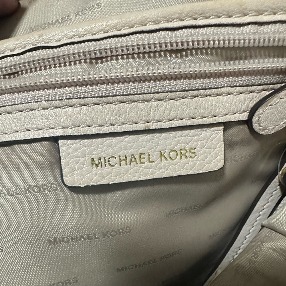 Michael Kors Rhea Pebbled Leather Small Backback - Picture 12 of 15